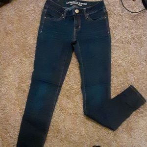 American Eagle Outfitters Size 2 Jeggings. Dark blue Jeans.